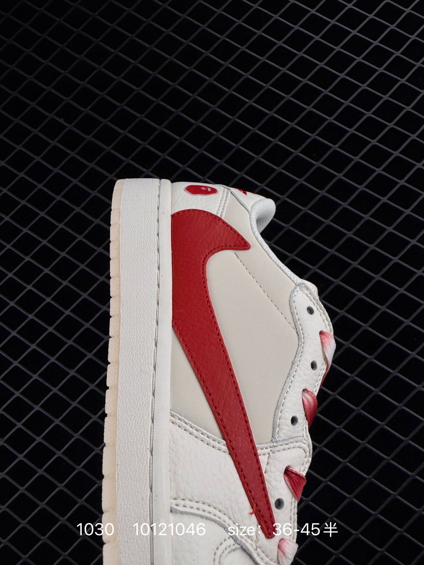 Travis Scott x Air Jordan 1 ” Reverse Mocha “